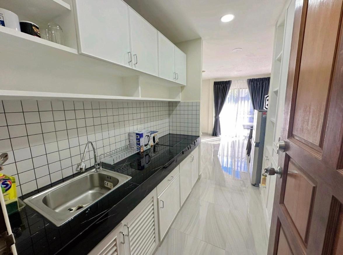 Studio Apartment Diana Estate Condominium Pattaya Exterior photo